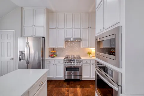 $725,000 | 7004 High Bluff Trail, Round Rock, TX 78681