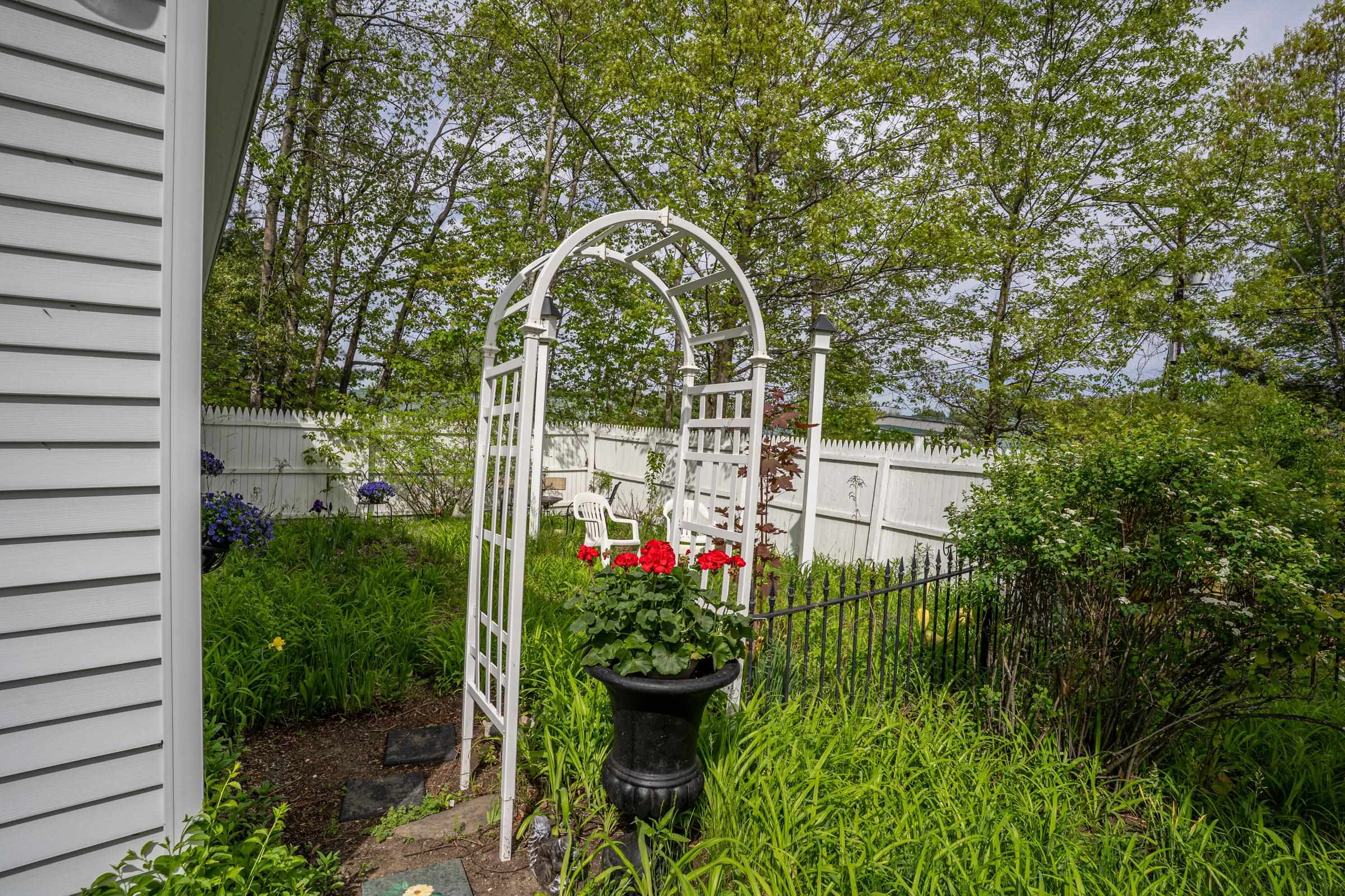 308 Main Street Fremont, NH 03044 - Photo 43 of 58