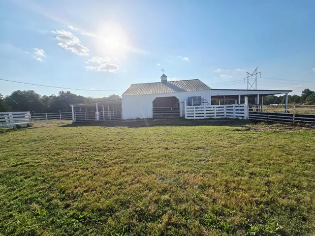 $480,000 | 2871 Mexico Ridge Road, Bennington, IN 47011