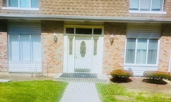 $110,000 | 820 Sandra Drive, Unit 2C, University Park, IL 60484