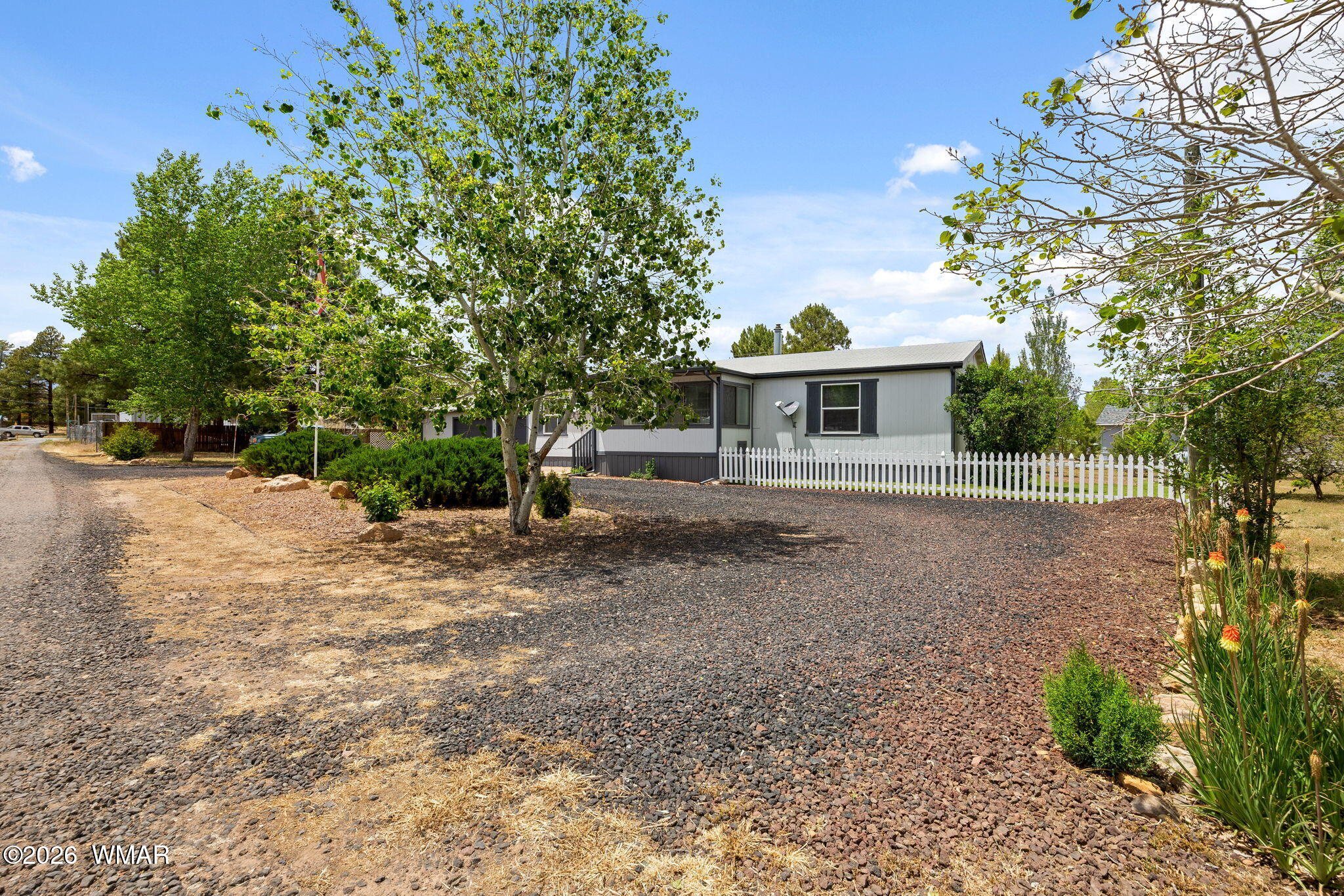 2136 Shell Canyon Road Overgaard, AZ 85933 - Photo 27 of 35