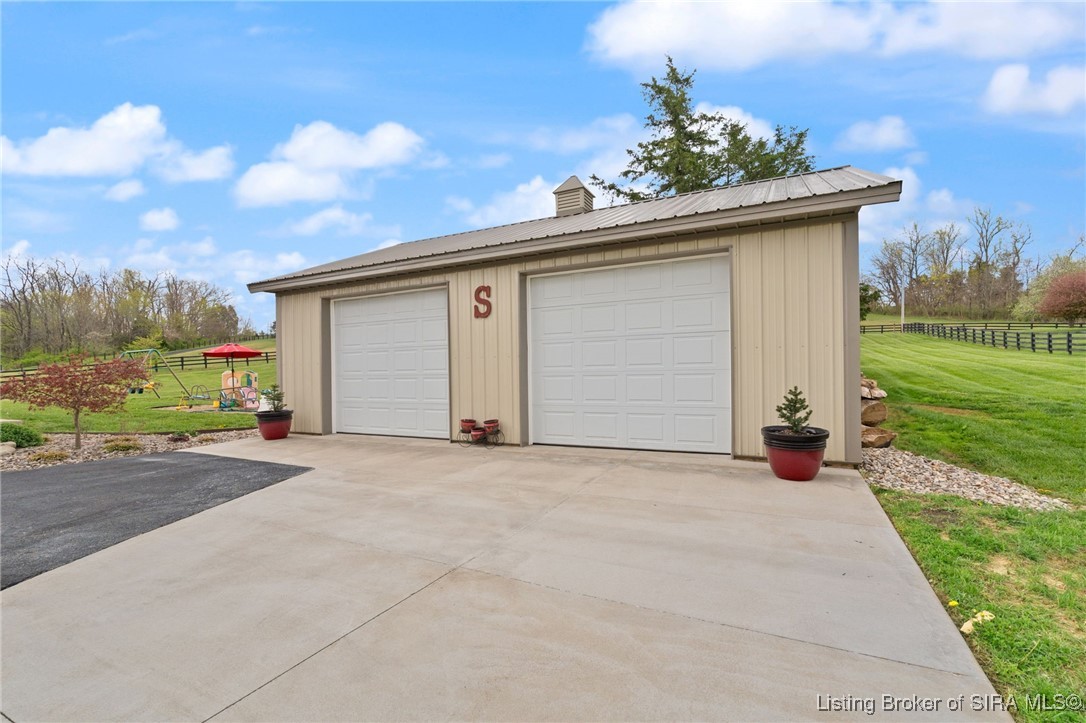 937 Big Indian Road Northeast Corydon, IN 47112 - Photo 8 of 73 Detached garage
