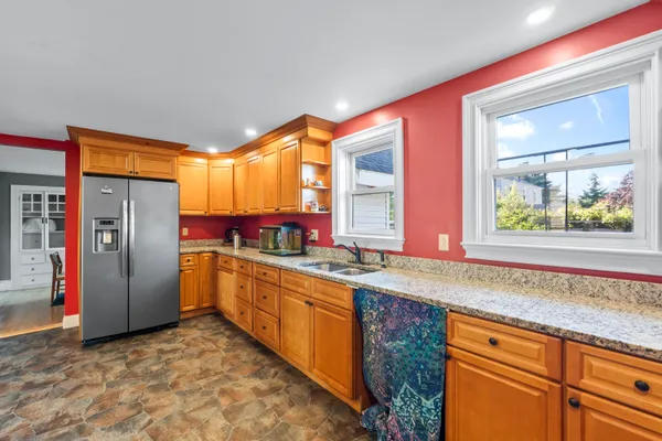 $640,000 | 338 Ocean Street, South Portland, ME 04106