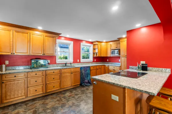 $640,000 | 338 Ocean Street, South Portland, ME 04106