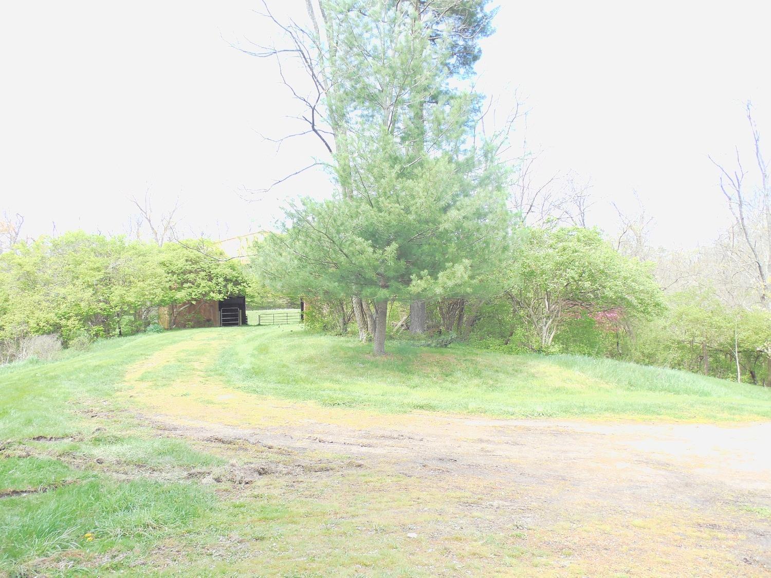 3097 Diehl Road Cincinnati, OH 45211 - Photo 26 of 33 Gallery Image 26