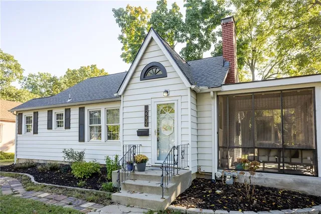 $264,900 | 2234 Tennessee Street, Lawrence, KS 66046