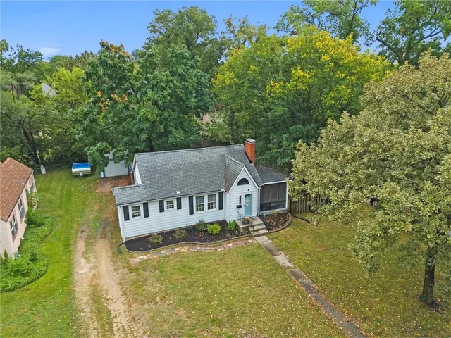 $264,900 | 2234 Tennessee Street, Lawrence, KS 66046