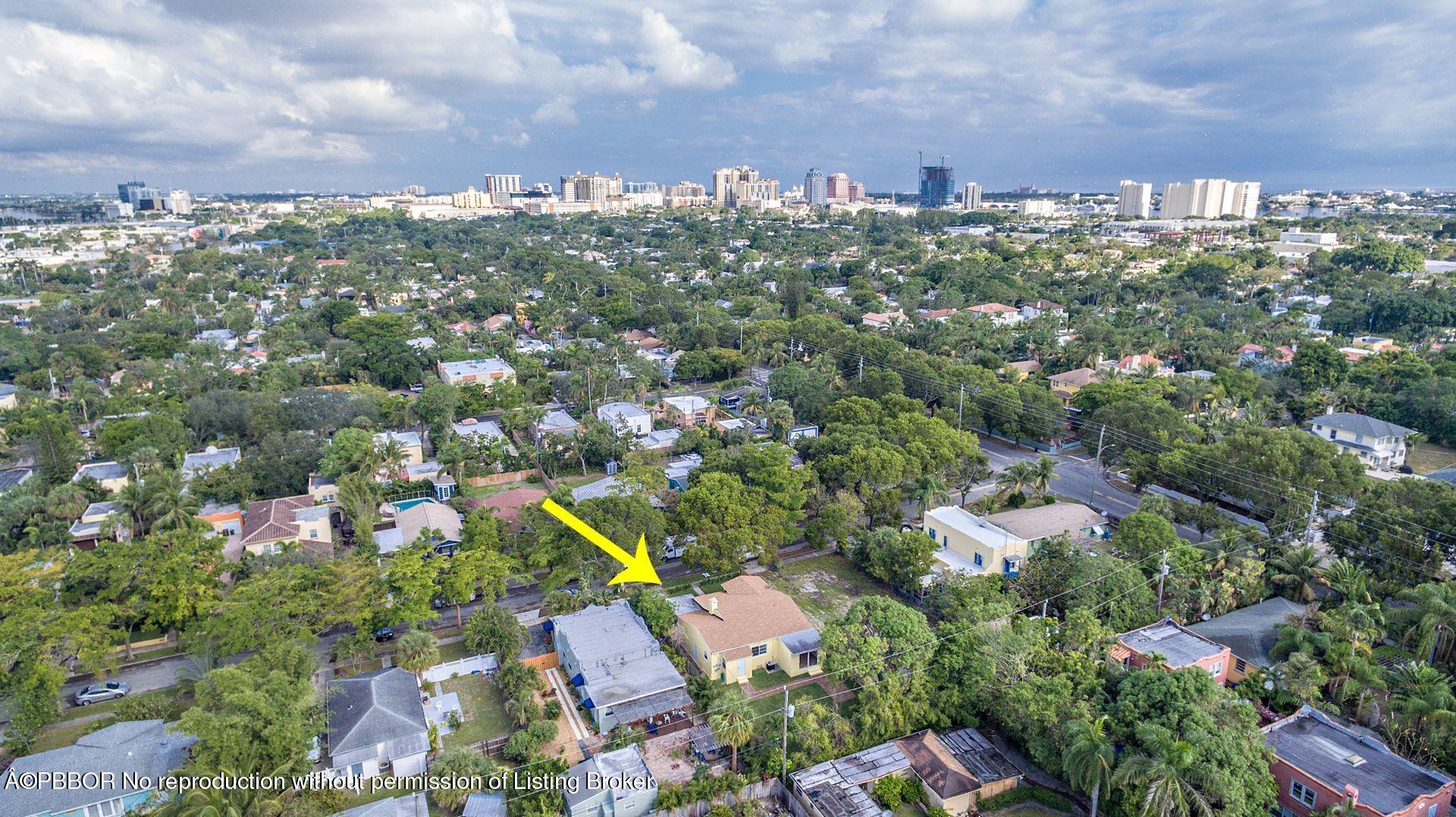 816 Sunset Road West Palm Beach, FL 33401 - Photo 22 of 22 an aerial view of multiple house