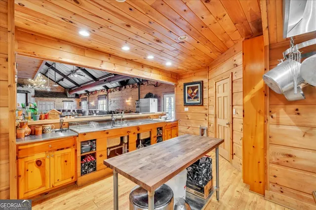 $4,000,000 | 2079 Highway 85, Senoia, GA 30276