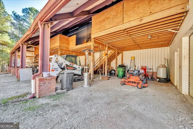 $4,000,000 | 2079 Highway 85, Senoia, GA 30276