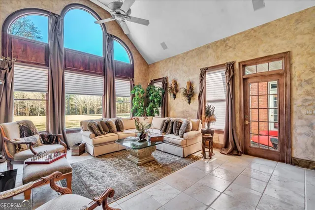 $4,000,000 | 2079 Highway 85, Senoia, GA 30276