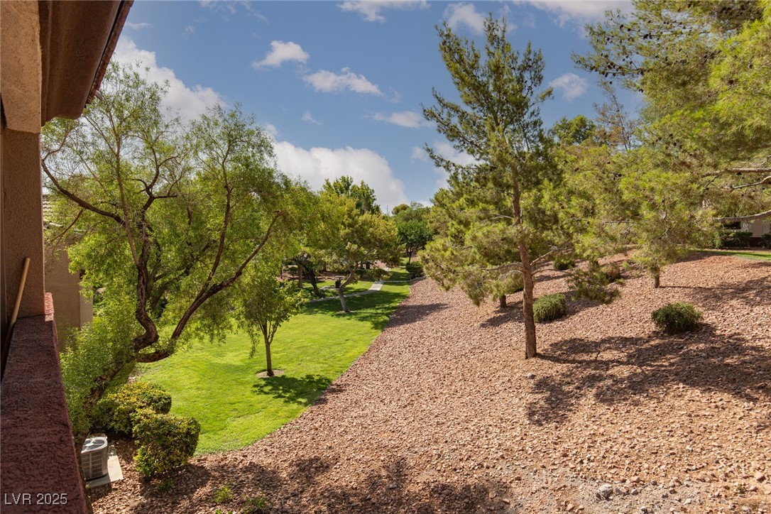 231 West Horizon Ridge Parkway, Unit 1126 Henderson, NV 89012 - Photo 14 of 33 View of property's community with a lawn