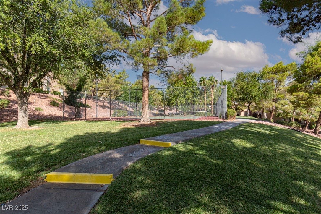 231 West Horizon Ridge Parkway, Unit 1126 Henderson, NV 89012 - Photo 19 of 33 Surrounding community featuring a tennis court