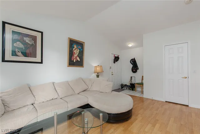 $210,000 | 231 West Horizon Ridge Parkway, Unit 1126, Henderson, NV 89012