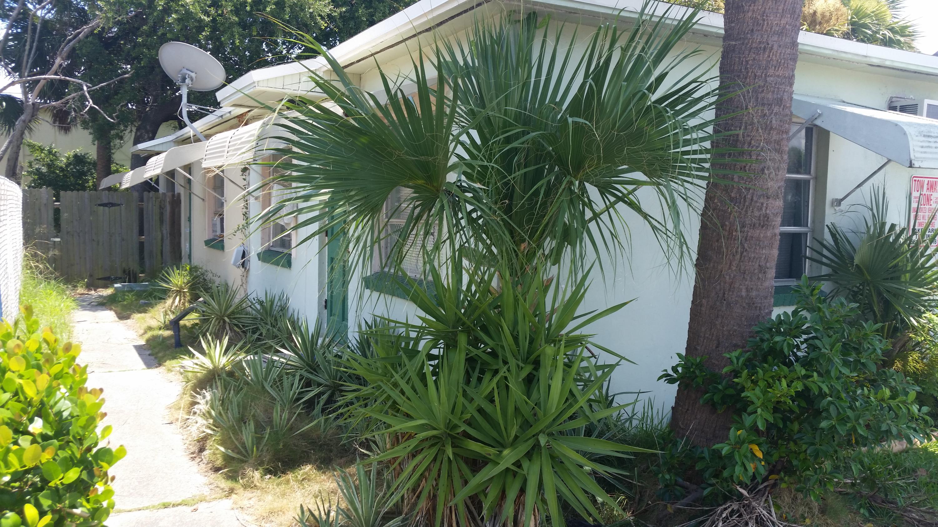 57 East 27th Street, Unit 1 Riviera Beach, FL 33404 - Photo 2 of 5 57 27th all front side