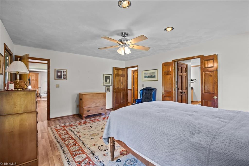1498 Bethesda Road Lexington, NC 27295 - Photo 25 of 40 Spacious Ground -Floor Primary Suite