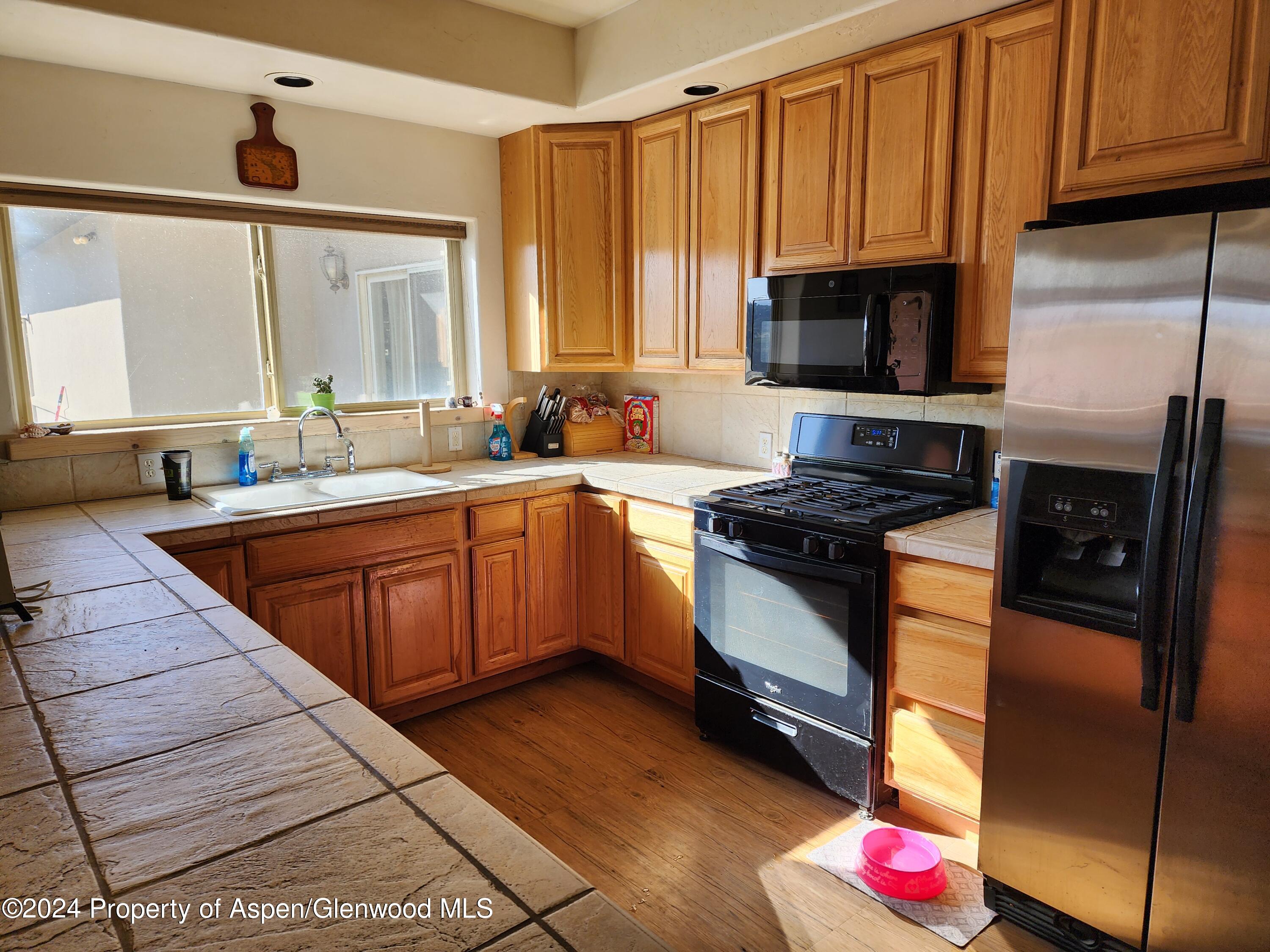 39 Rio Bravo Road Silt, CO 81652 - Photo 4 of 29 20240411_171105 - Copy (2)