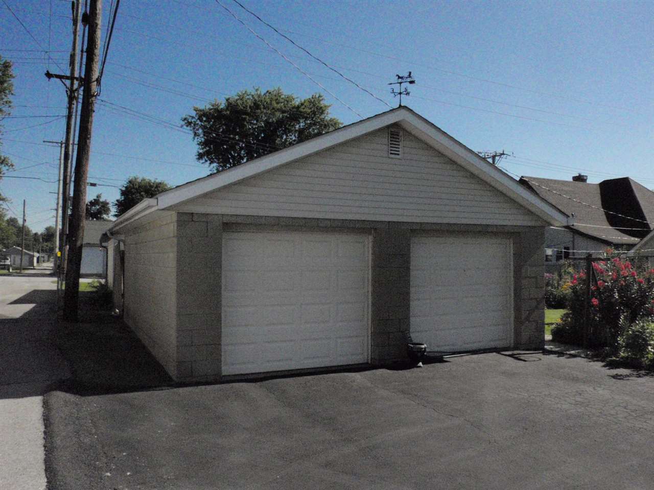 607 R Street Bedford, IN 47421 - Photo 9 of 9 Gallery Image 9