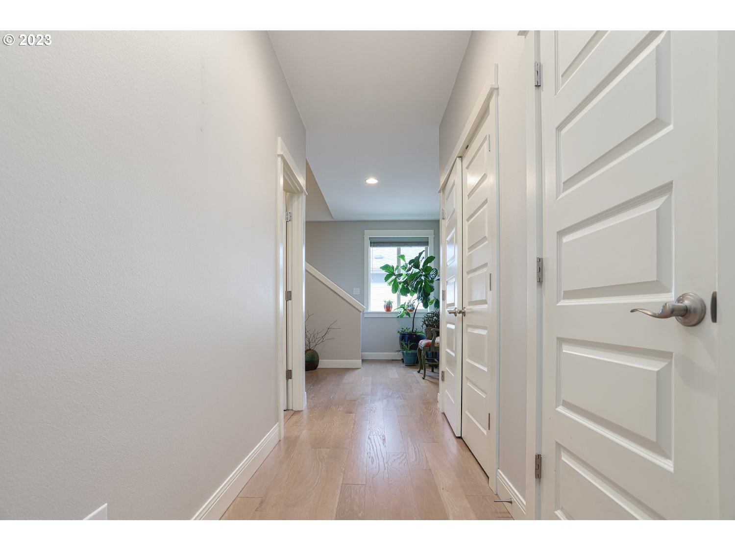 3247 North Abernathy Circle Ridgefield, WA 98642 - Photo 4 of 44 Hallway