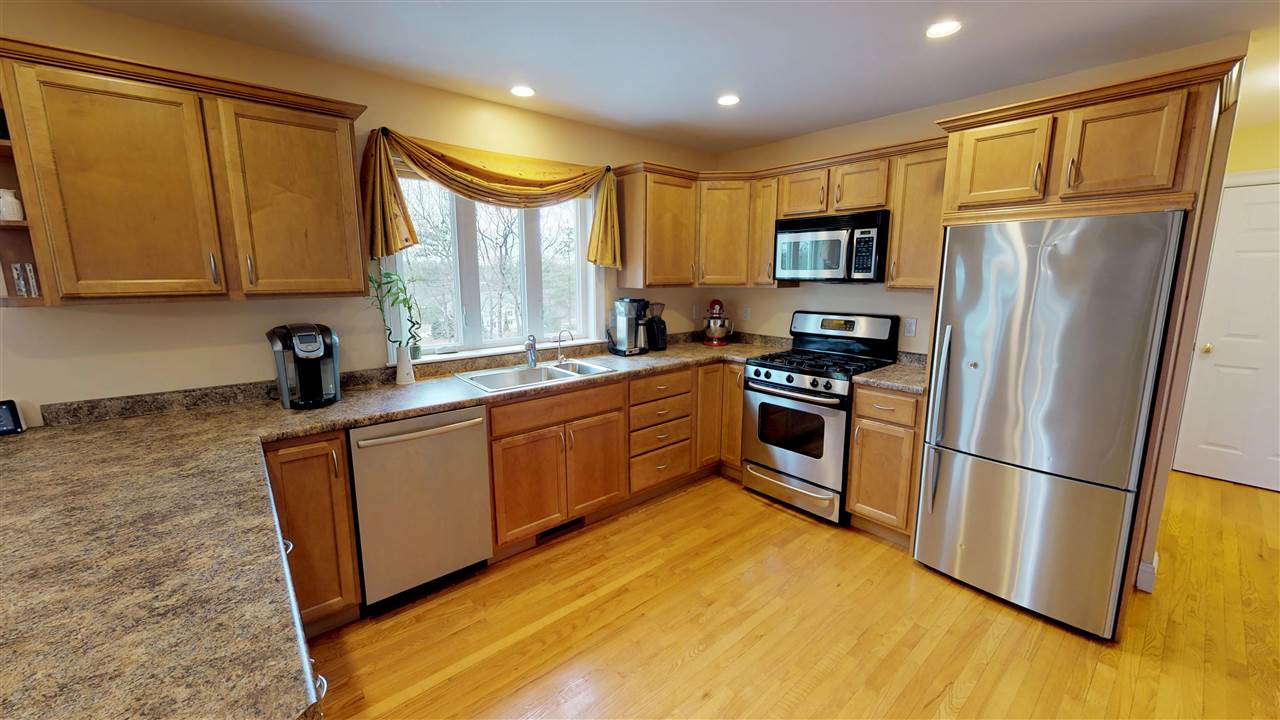 9 Wood Ridge Lane Exeter, NH 03833 - Photo 11 of 40