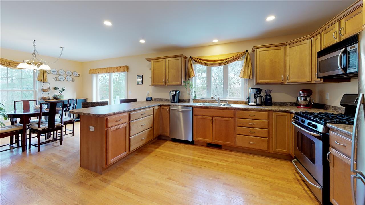 9 Wood Ridge Lane Exeter, NH 03833 - Photo 10 of 40