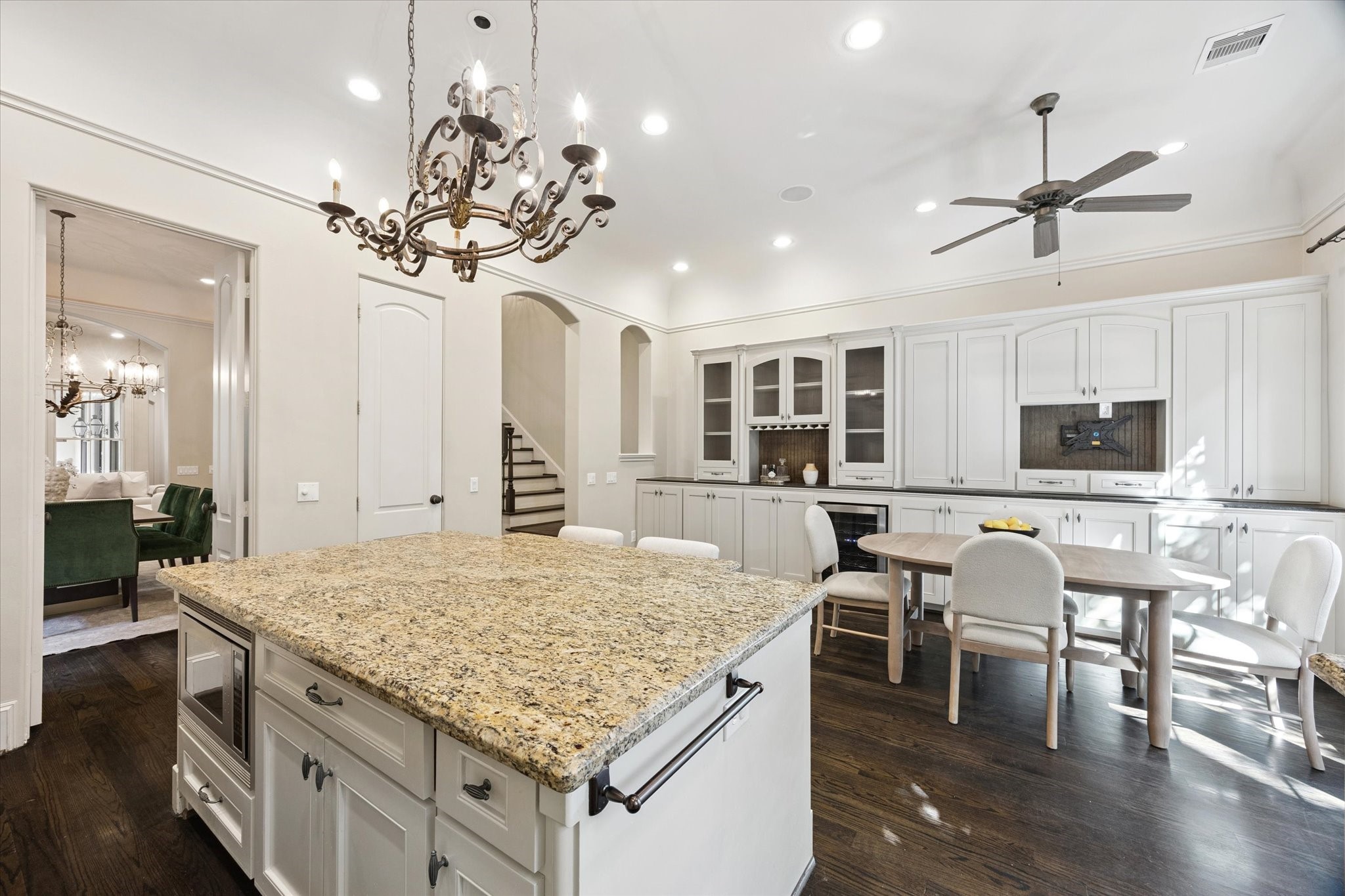 2145 Fairview Street Houston, TX 77019 - Photo 25 of 50