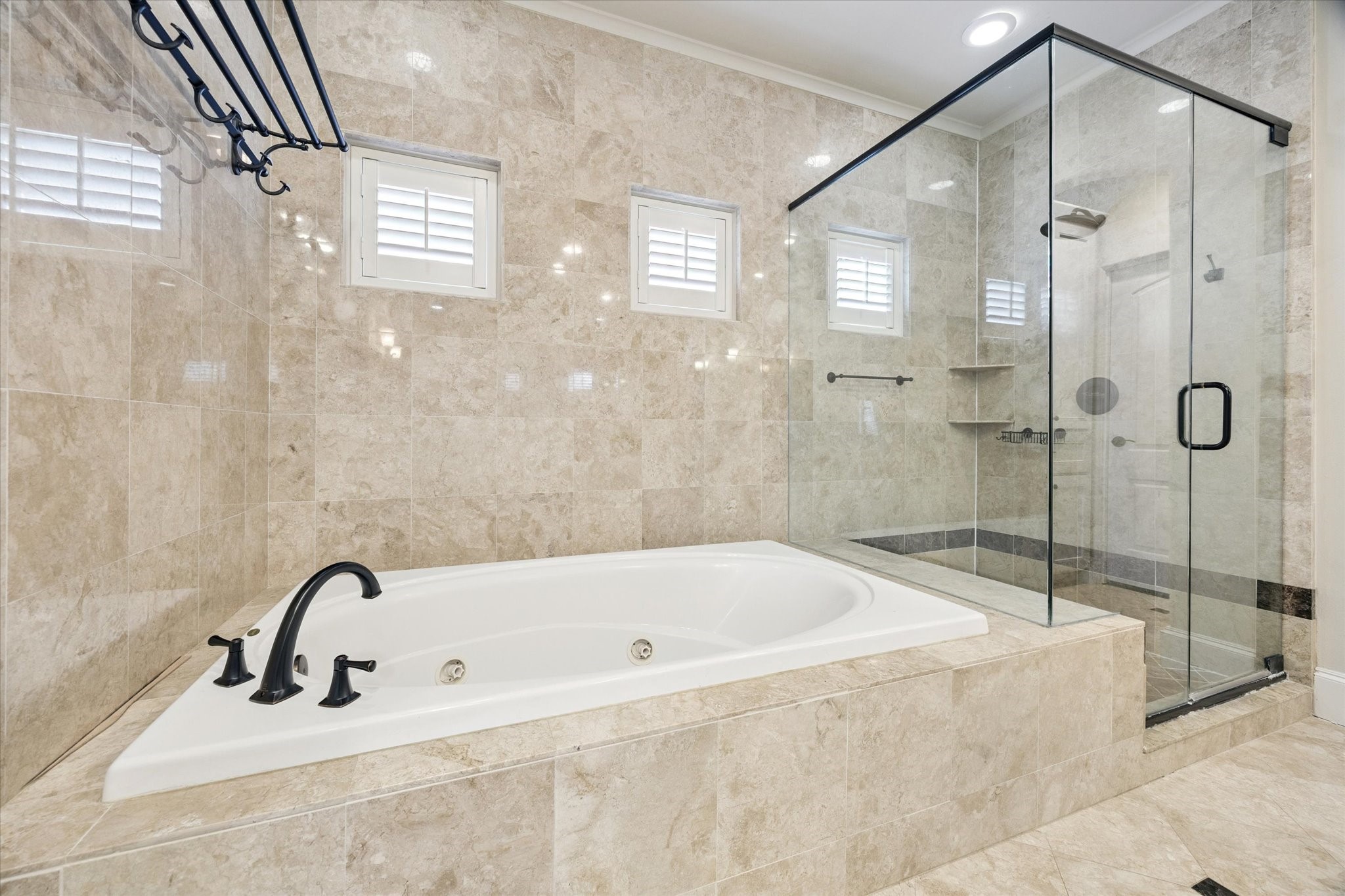 2145 Fairview Street Houston, TX 77019 - Photo 35 of 50 PRIMARY Bathroom with separate shower and jetted tub!