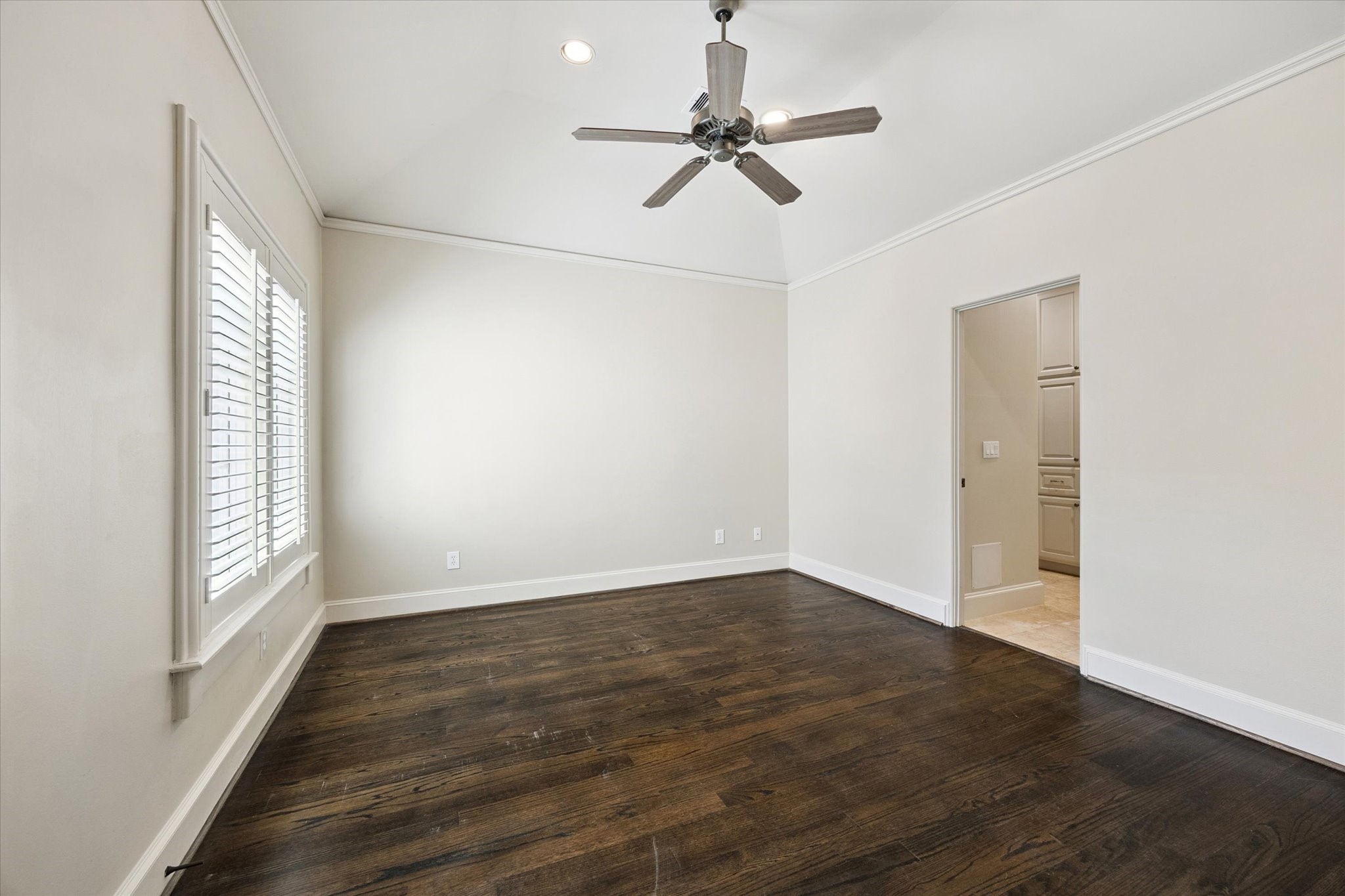 2145 Fairview Street Houston, TX 77019 - Photo 45 of 50 Secondary Bedroom 2 -- All Bedrooms have En-suite Bathrooms and Closets!