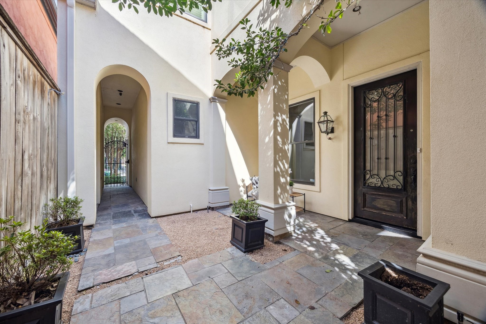 2145 Fairview Street Houston, TX 77019 - Photo 5 of 50 Private Gated entry and courtyard!