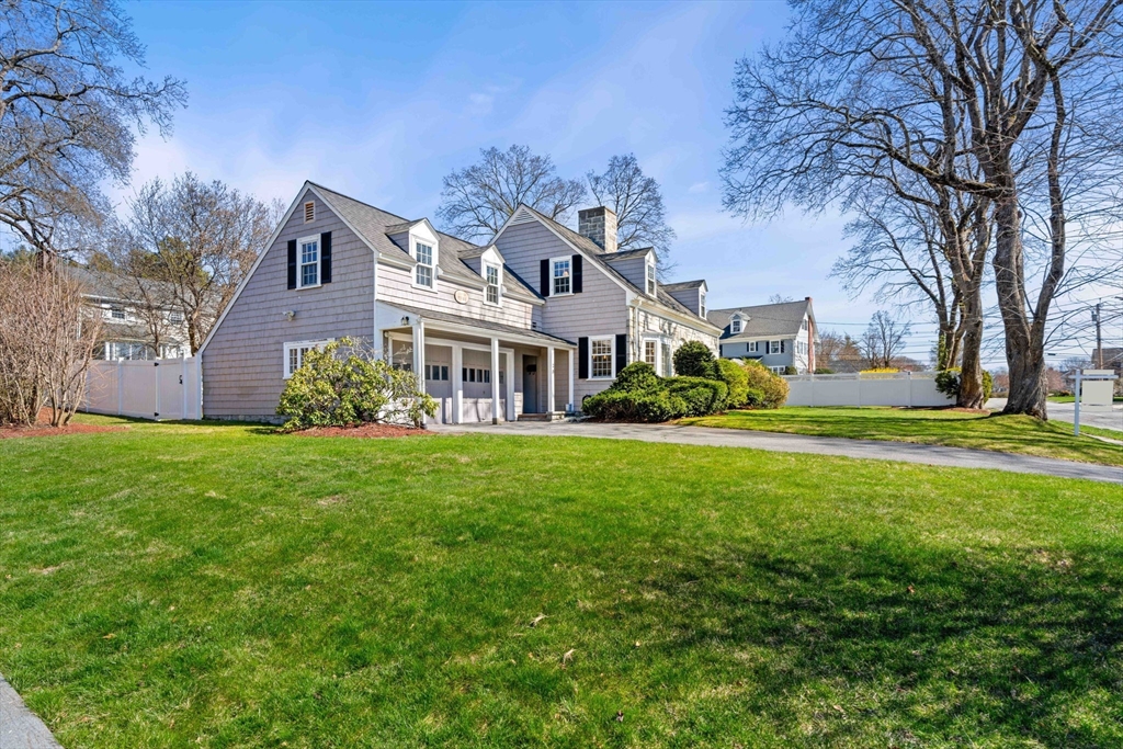 25 Stafford Road Lowell, MA 01852 - Photo 3 of 42 Gallery Image 3