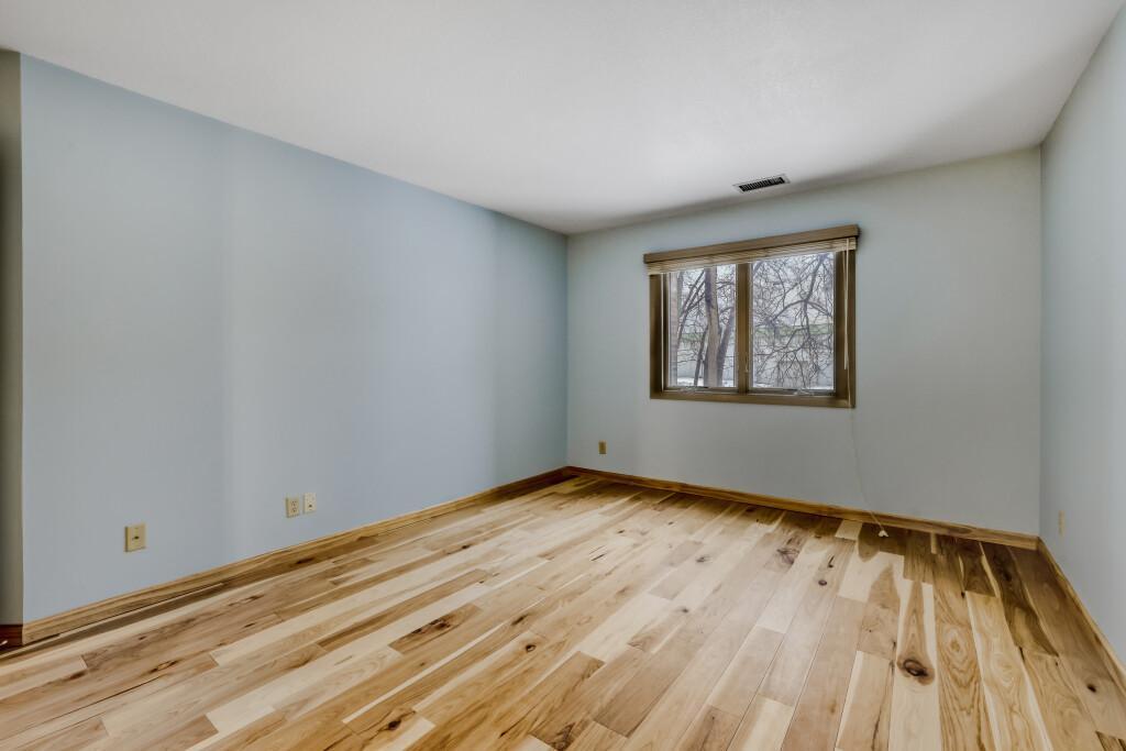 7200 Cahill Road, Unit 104 Edina, MN 55439 - Photo 18 of 29