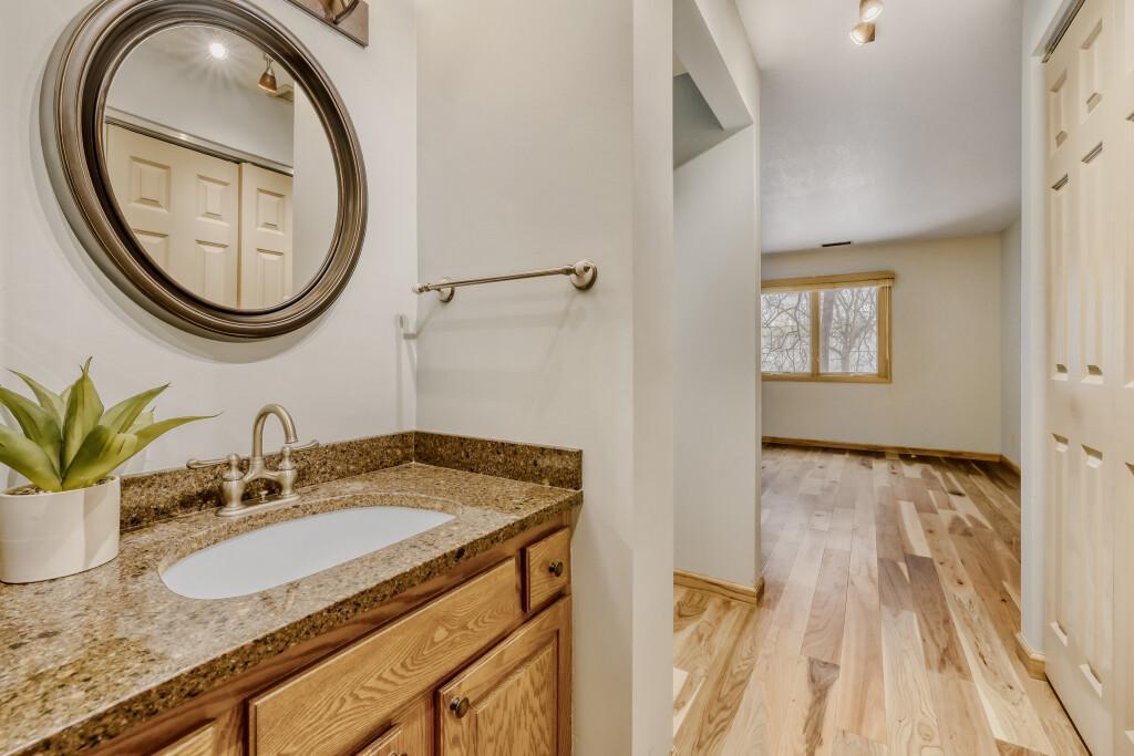 7200 Cahill Road, Unit 104 Edina, MN 55439 - Photo 22 of 29