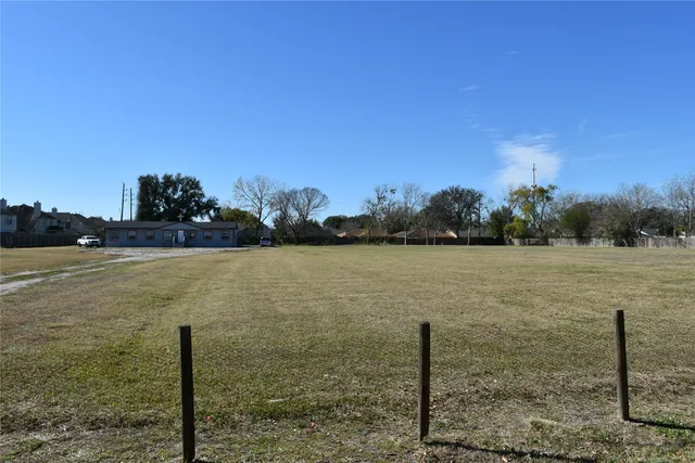 $4,990 | 7813 Clodine Road, Houston, TX 77083