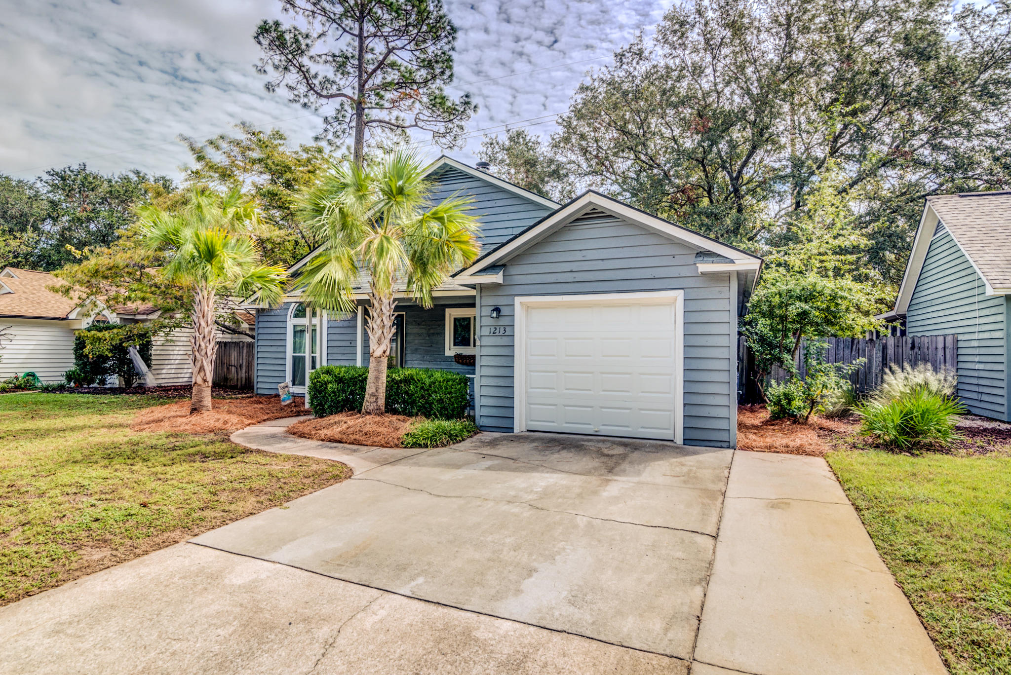1213 Llewellyn Road Mount Pleasant, SC 29464 - Photo 17 of 19 1213 Llewellyn-24