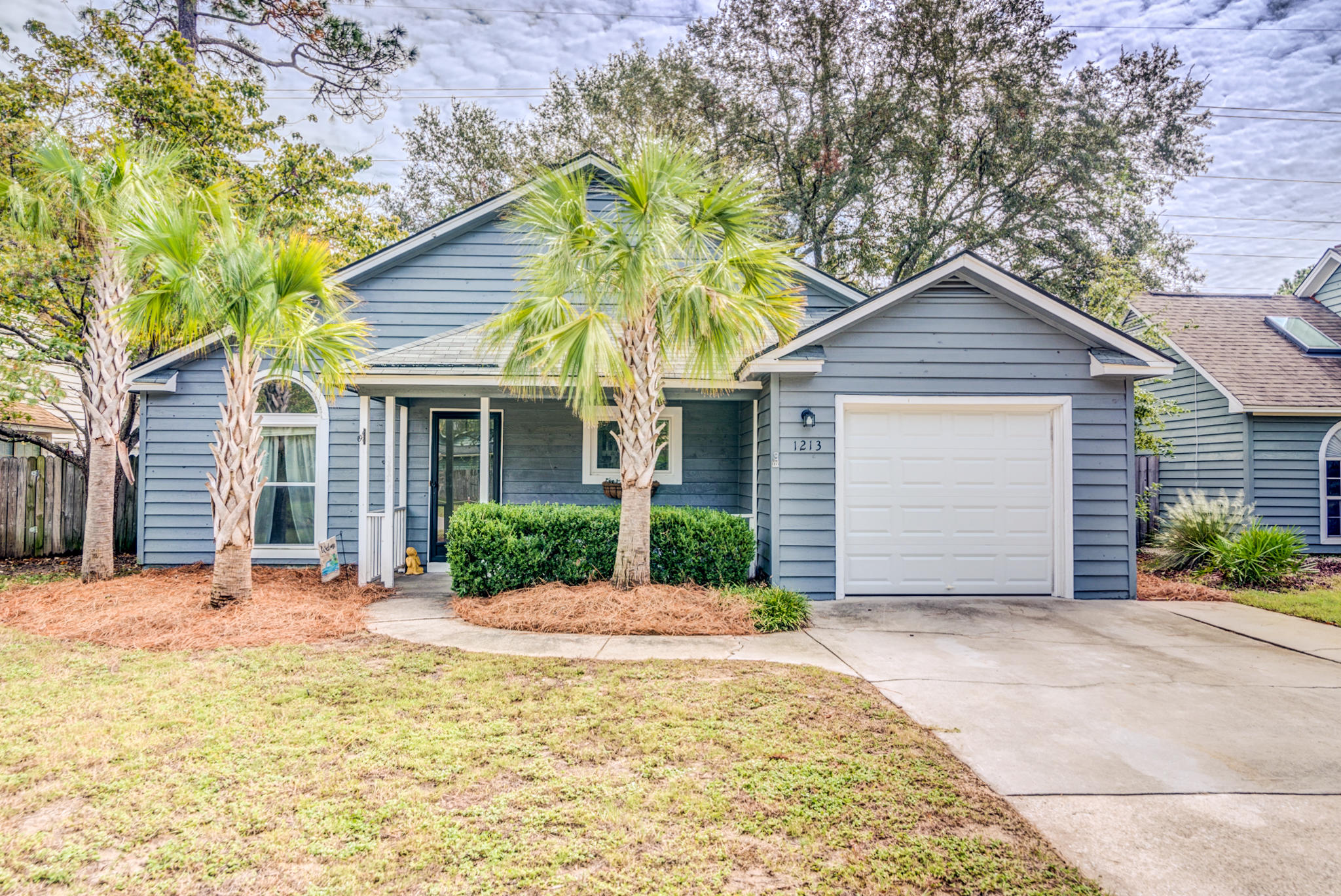 1213 Llewellyn Road Mount Pleasant, SC 29464 - Photo 18 of 19 1213 Llewellyn-23