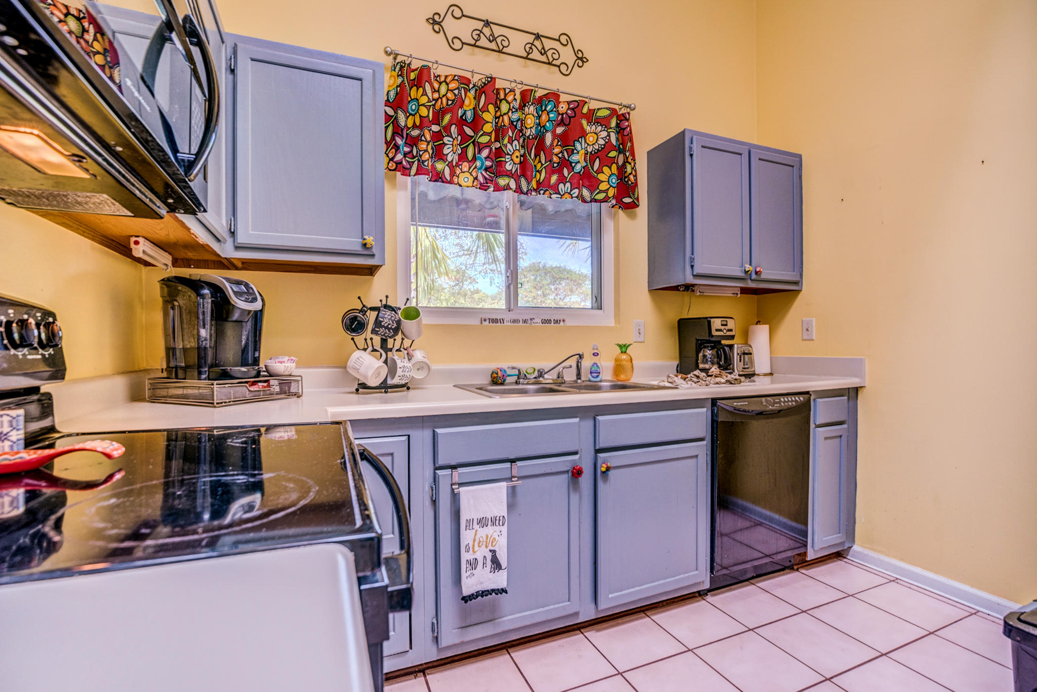 1213 Llewellyn Road Mount Pleasant, SC 29464 - Photo 6 of 19 1213 Llewellyn-6
