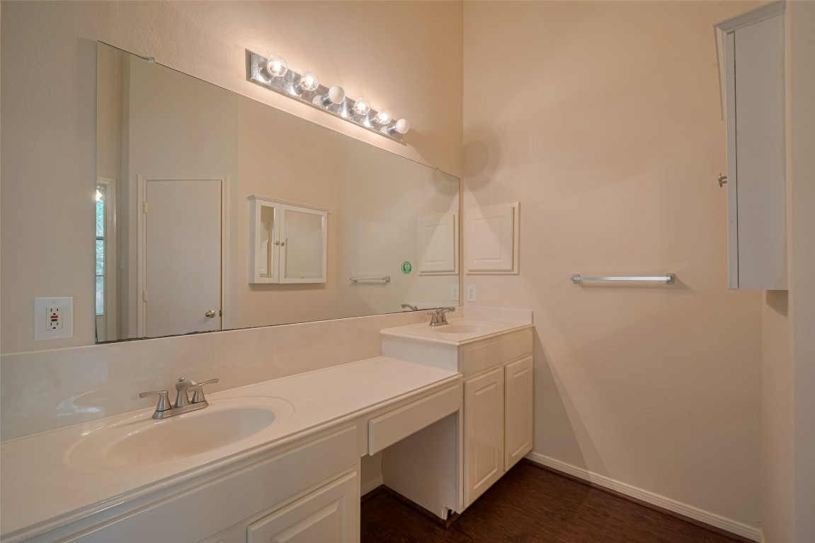 619 Bending Bough Drive Spring, TX 77388 - Photo 23 of 41 a bathroom with a sink and a mirror