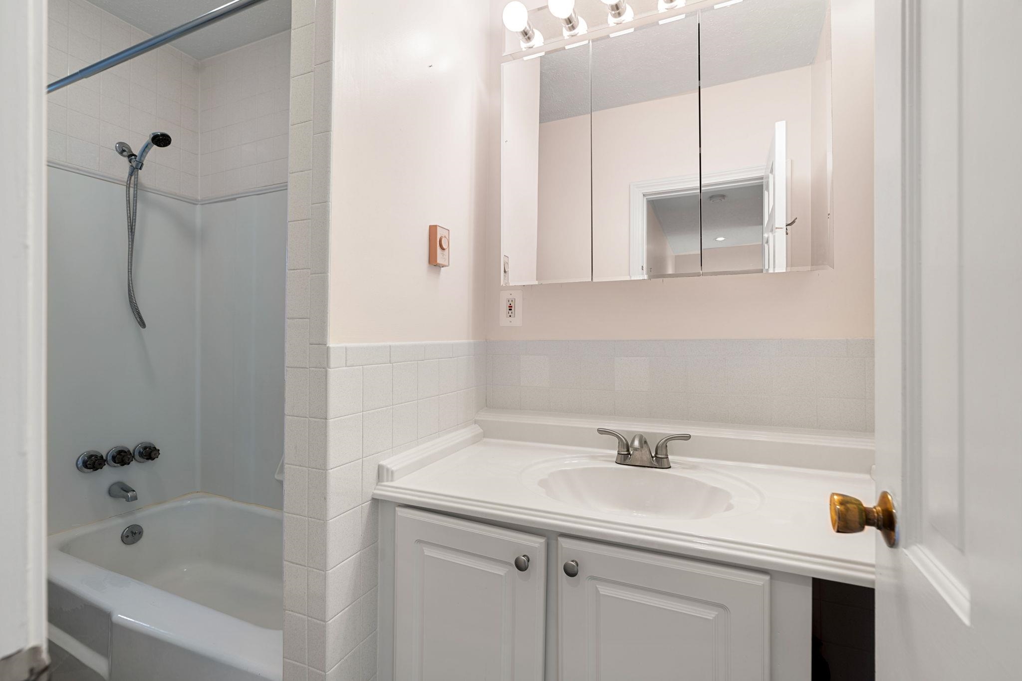 1515 Ocean Boulevard, Unit 6 Rye, NH 03870 - Photo 5 of 23 Gallery Image 5