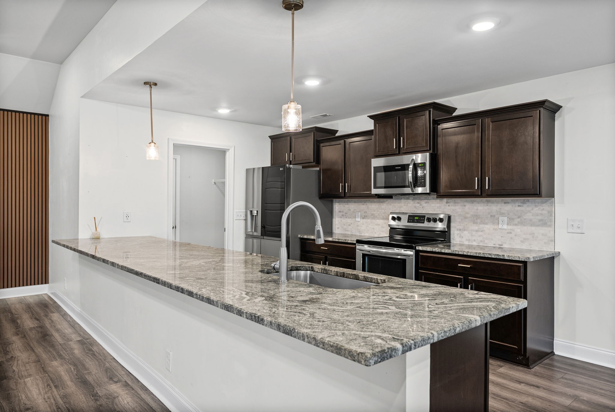 204 King Road Clarksville, TN 37042 - Photo 12 of 29 Gallery Image 12