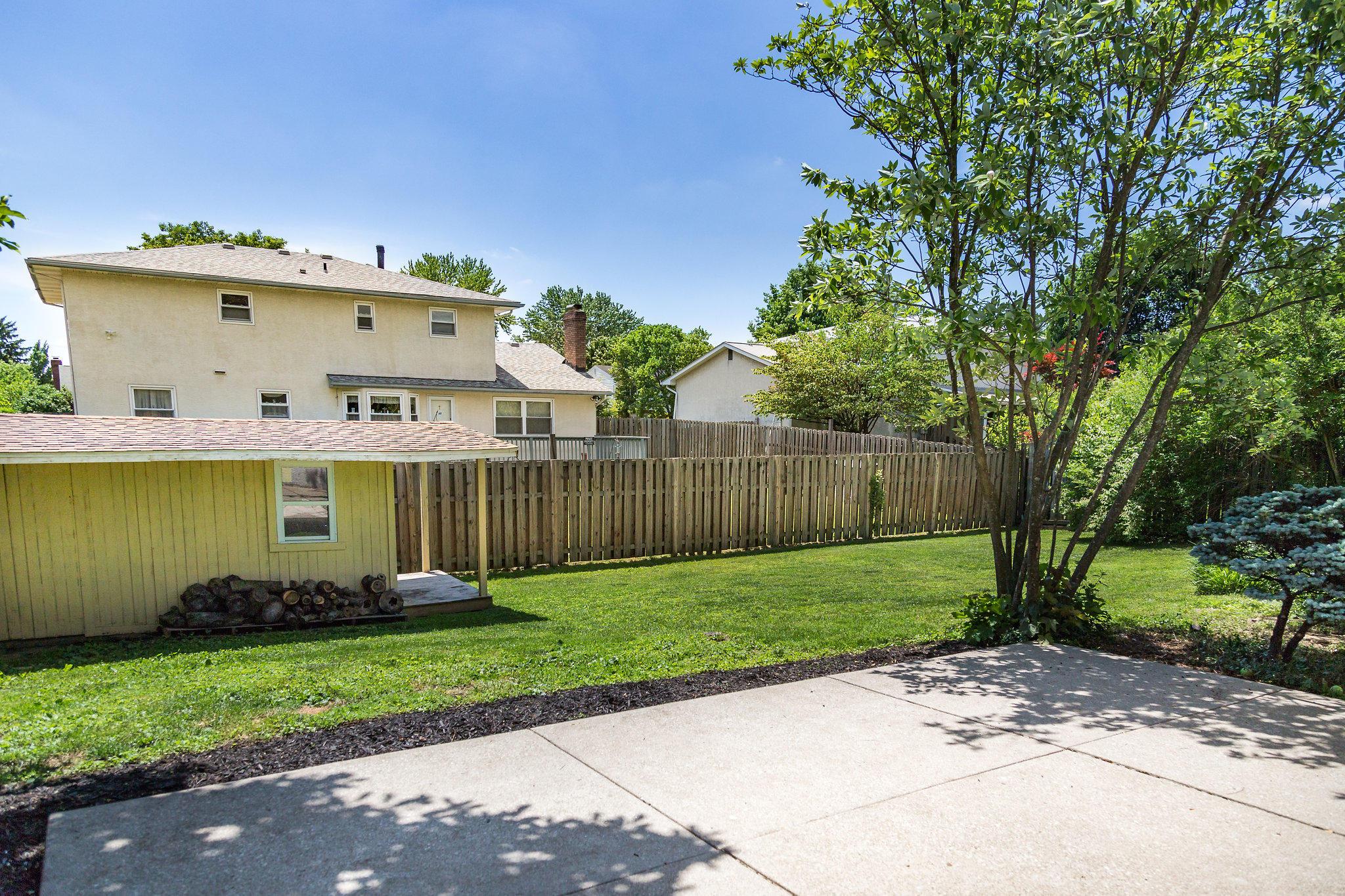 1677 Lynnhurst Road Columbus, OH 43229 - Photo 4 of 25 Gallery Image 4