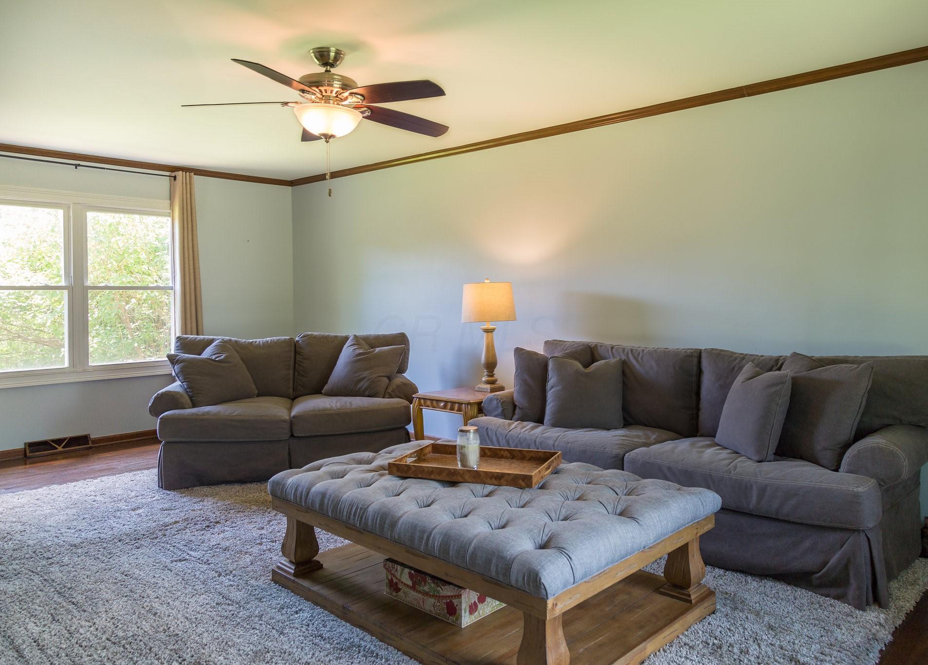 1677 Lynnhurst Road Columbus, OH 43229 - Photo 7 of 25 Gallery Image 7
