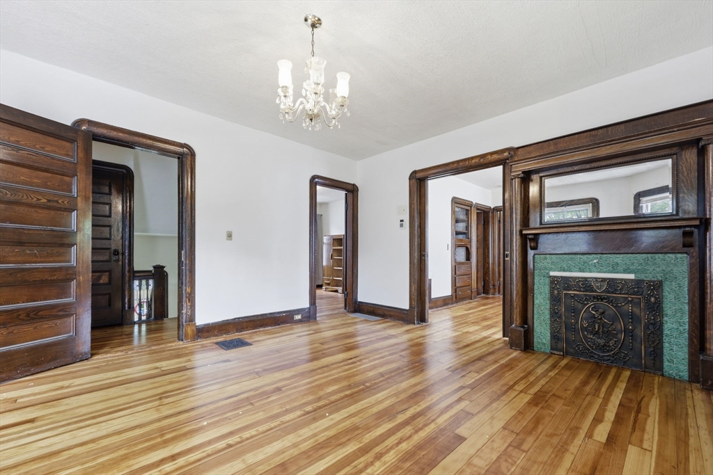 181-183 Northampton Avenue Springfield, MA 01109 - Photo 11 of 40