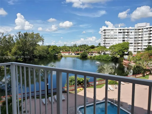 $1,500 | 1300 Northeast Miami Gardens Drive, Unit 419E, Miami, FL 33179