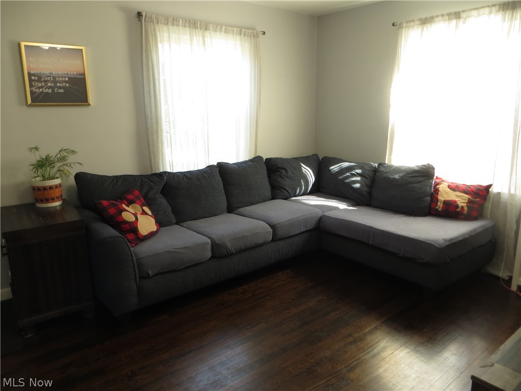 4347 Redding Road Cleveland, OH 44109 - Photo 9 of 50