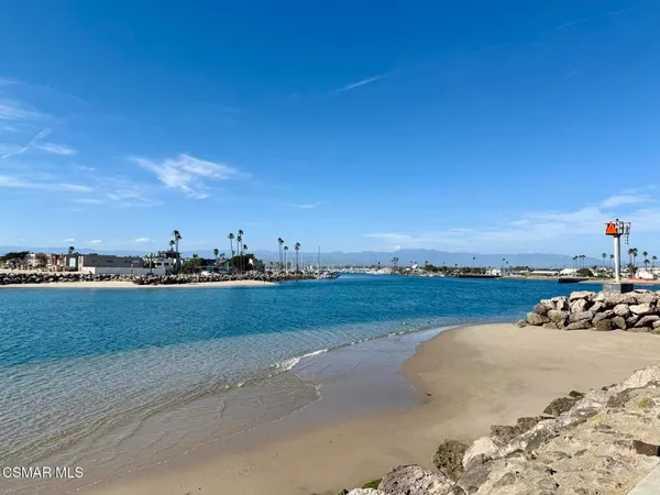 $1,275,000 | 2825 Panama Drive, Oxnard, CA 93035