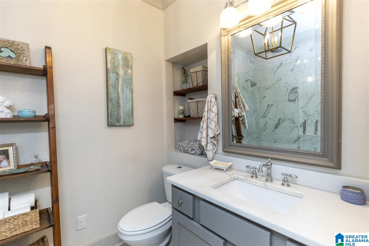 1005 Irving Road Birmingham, AL 35209 - Photo 23 of 44