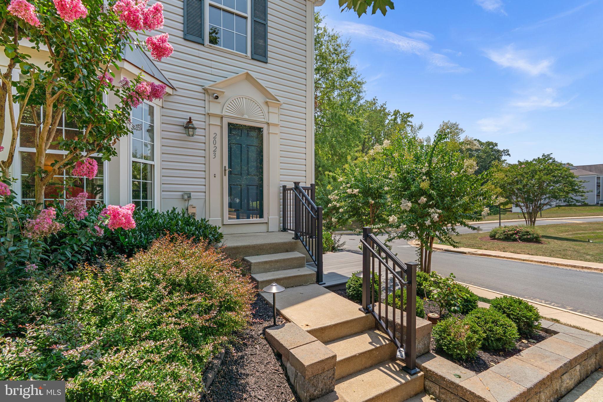 2023 Compton Court Annapolis, MD 21401 - Photo 3 of 35 Beautiful end unit townhome with lots of upgrades