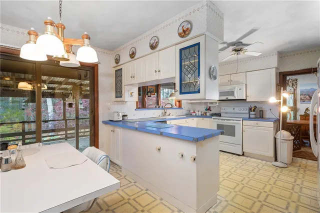 $569,900 | 972 Reynolds Road, Glocester, RI 02814