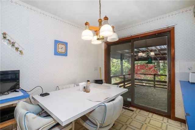 $569,900 | 972 Reynolds Road, Glocester, RI 02814