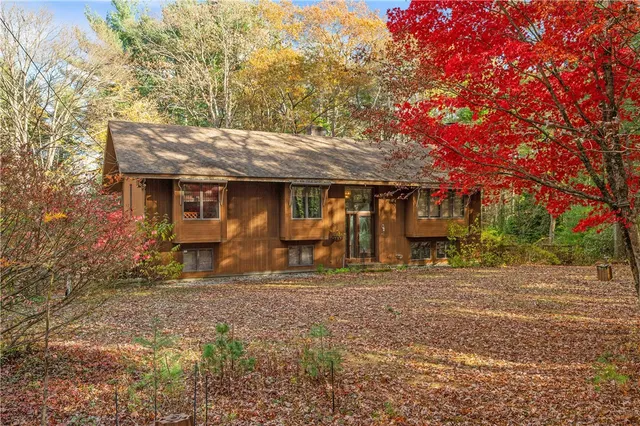 $569,900 | 972 Reynolds Road, Glocester, RI 02814